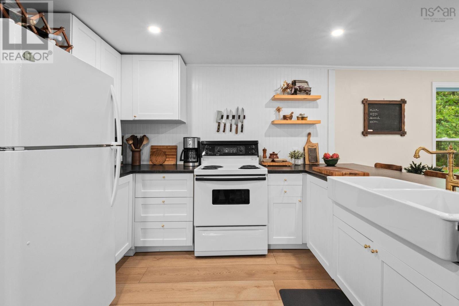 150 Martin Road - 18