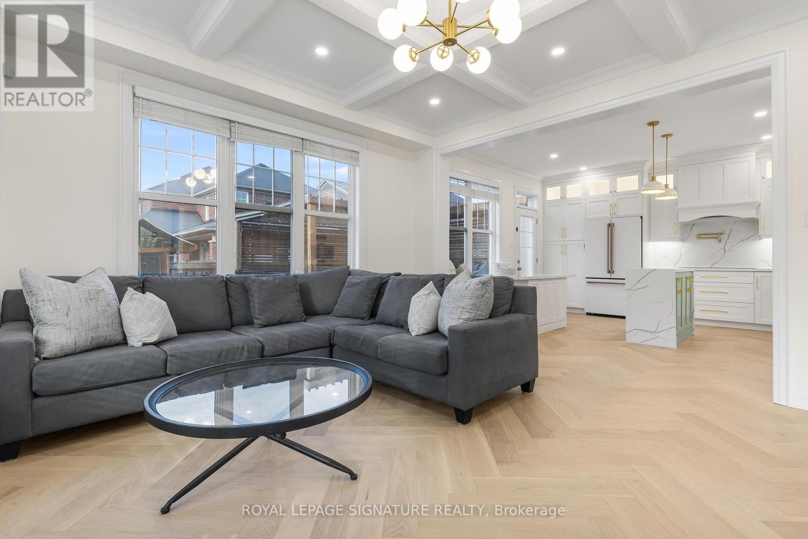 2 Poppythorn Road, Brampton, ON photo 10
