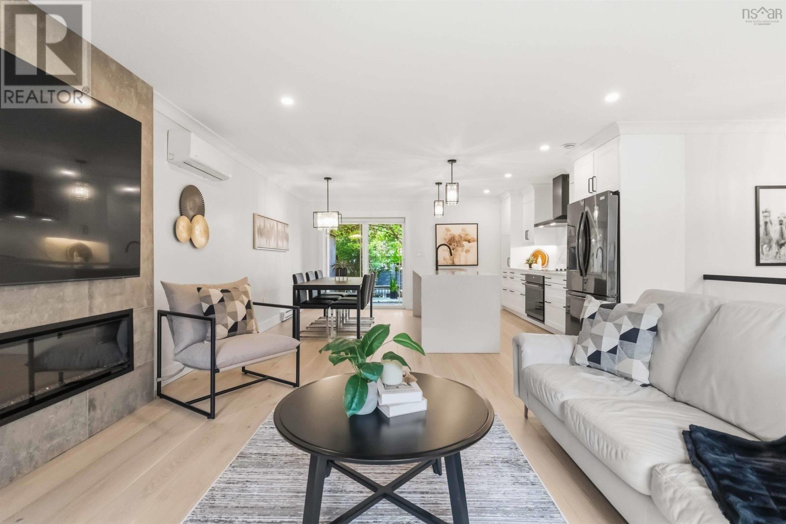144 Montague Rd - 17