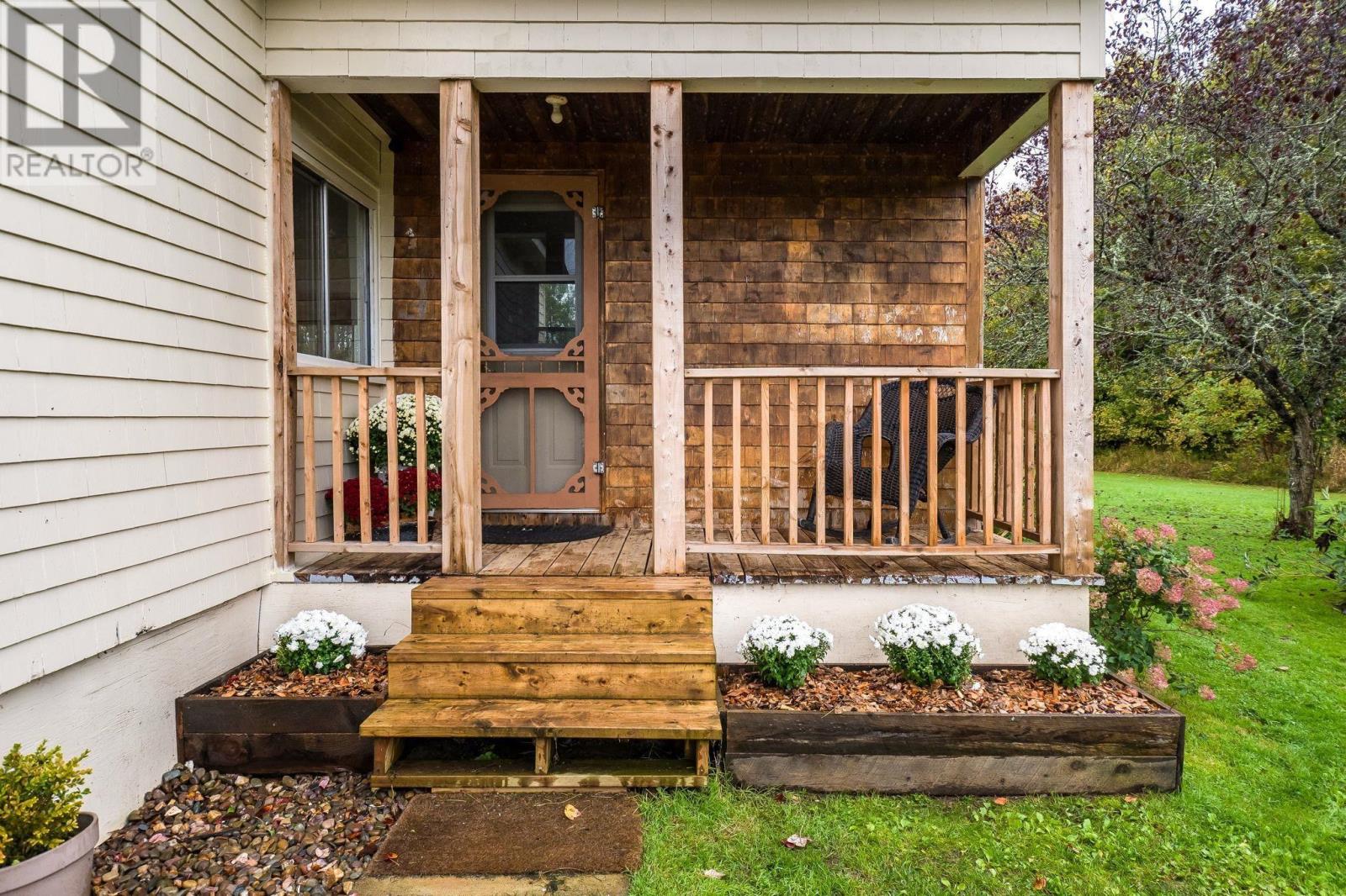 150 Martin Road - 6