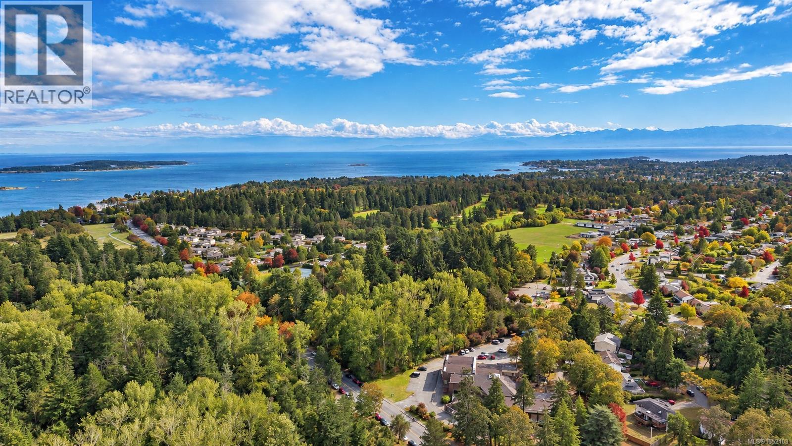  3524 Plymouth Road, Oak Bay