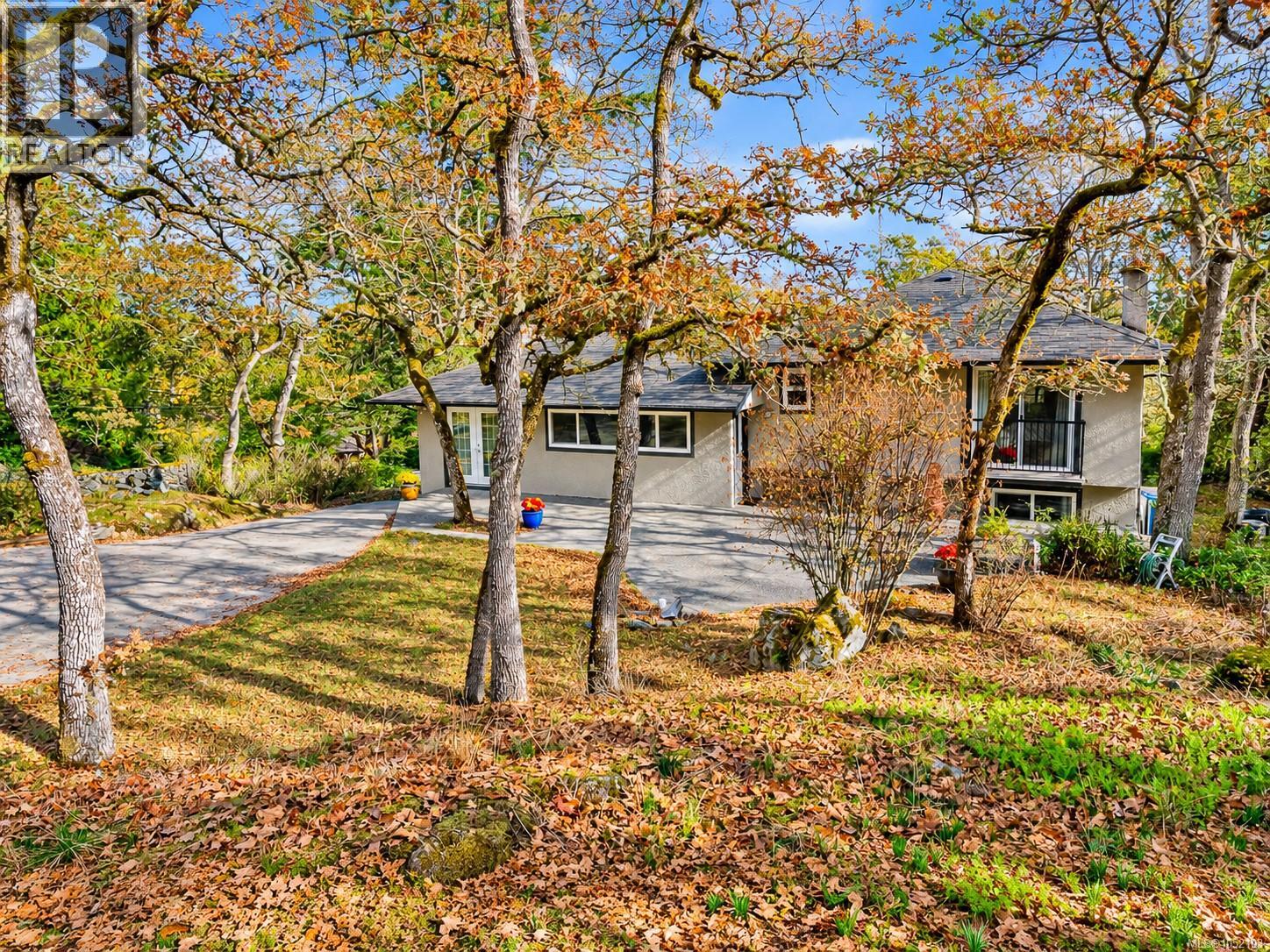 3524 Plymouth Road, Oak Bay