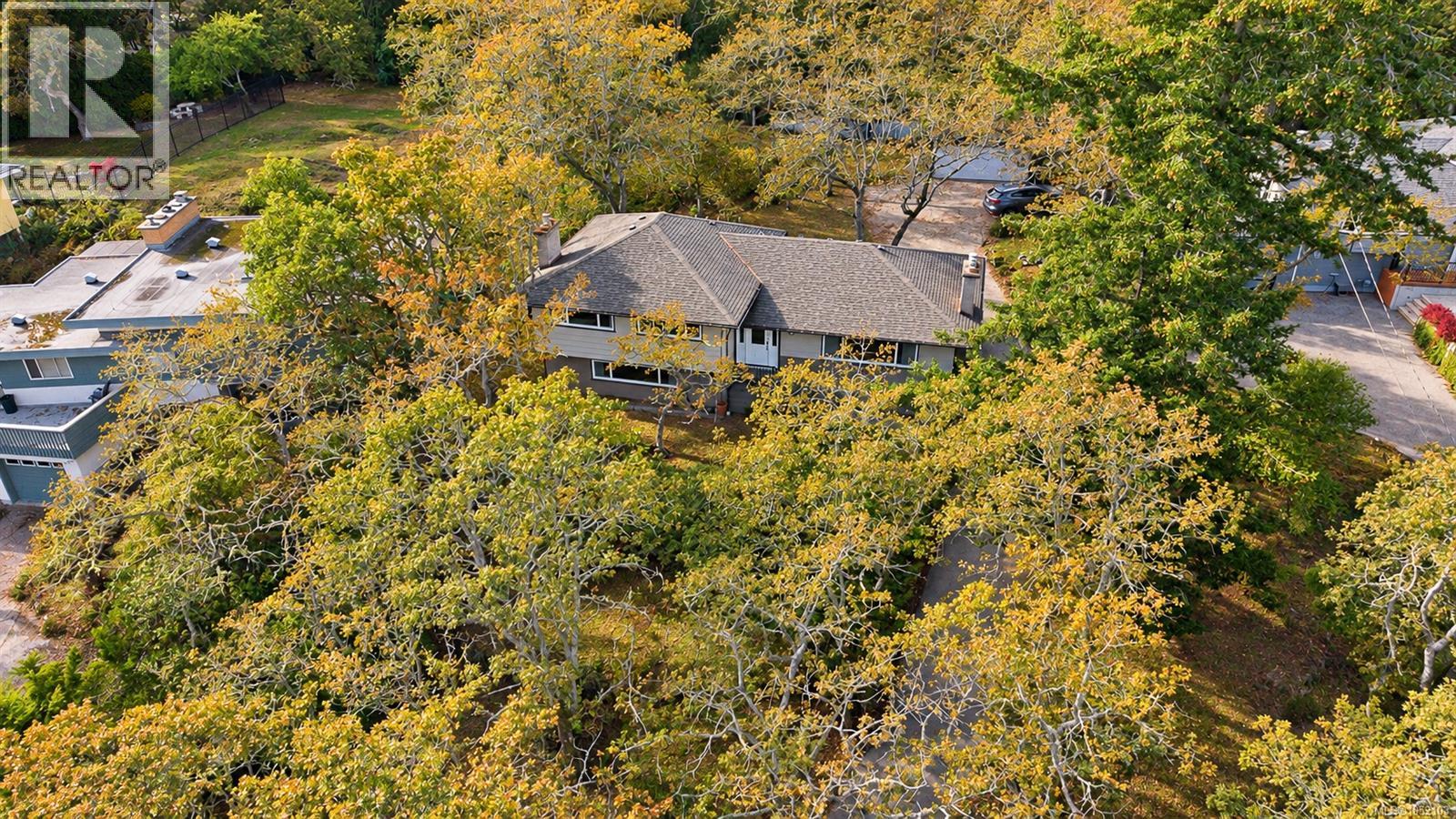 3524 Plymouth Rd - 39