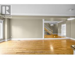 B - 2283 Lake Shore Boulevard W, Toronto, ON M8V1A6 Photo 10