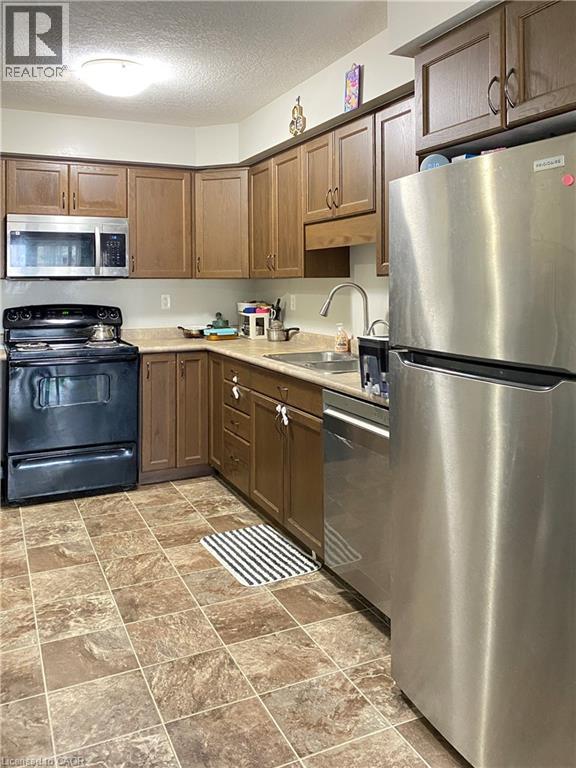 7 UPPER MERCER Street Unit# M48, Kitchener — photo 6