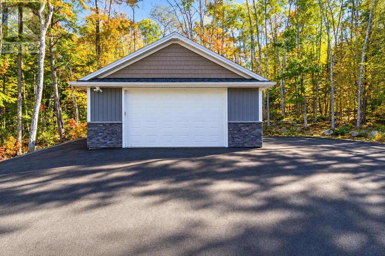 168 Frenchmans Road - 46