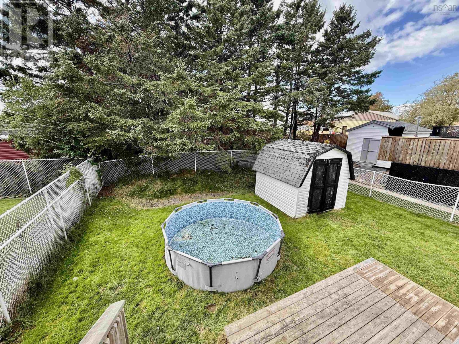 12 Shamrock Court - 23