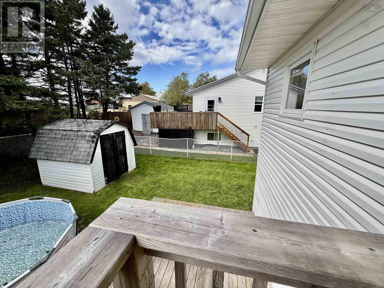 12 Shamrock Court - 24