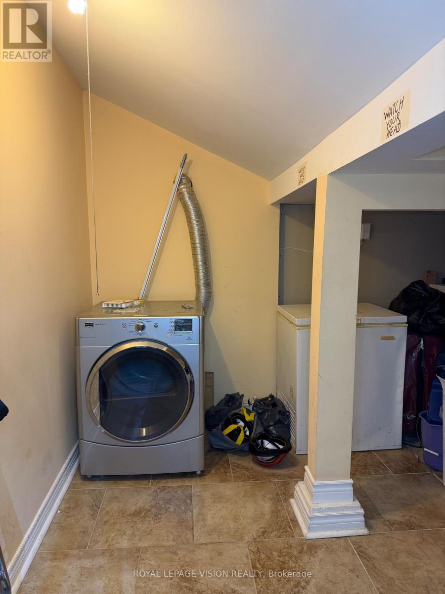 BASEMENT - 25 PAR AVENUE, Toronto (Woburn) — photo 11