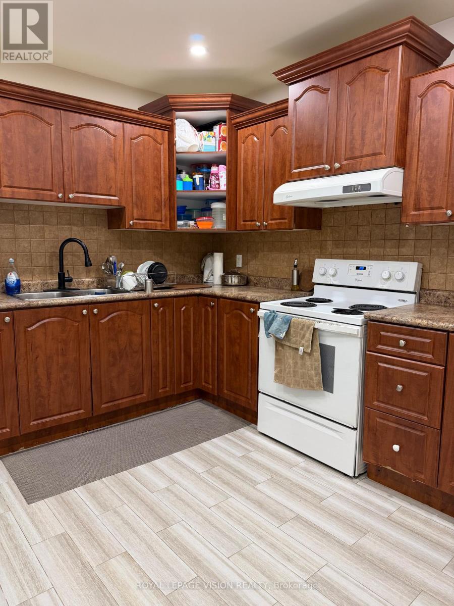 BASEMENT - 25 PAR AVENUE, Toronto (Woburn) — photo 2