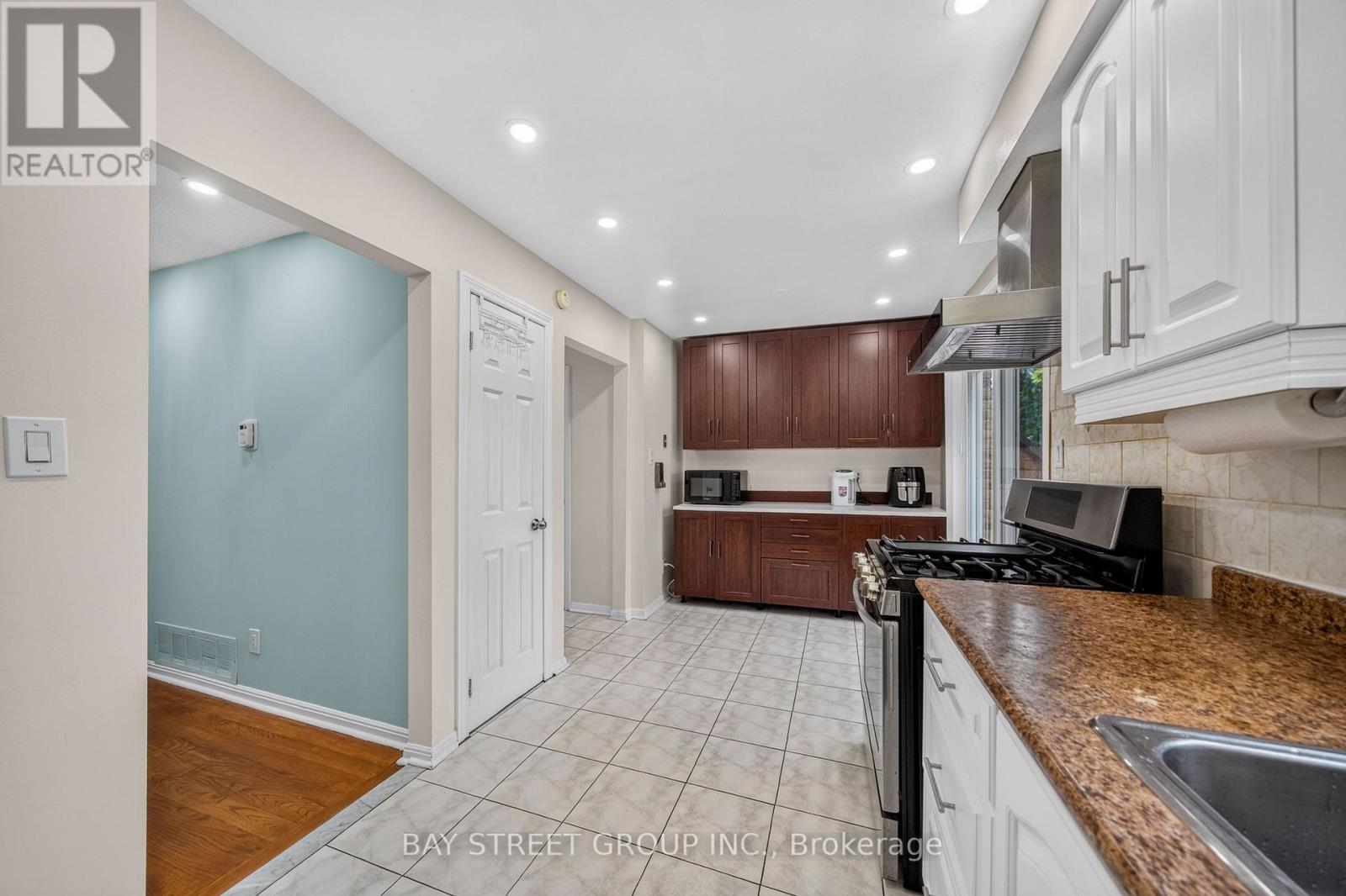49- 100 Burrows Hall Boulevard, Toronto, ON photo 12