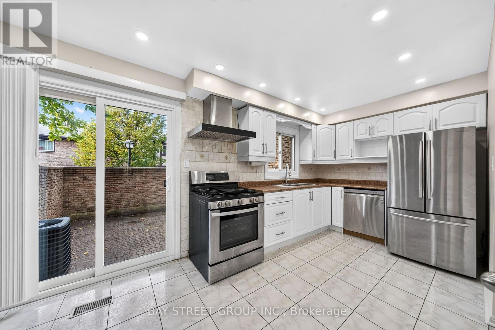 49- 100 Burrows Hall Boulevard, Toronto, ON photo 15