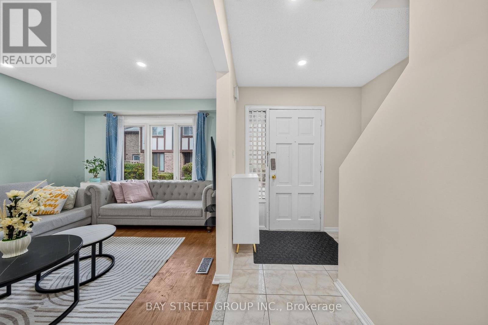 49- 100 Burrows Hall Boulevard, Toronto, ON photo 3