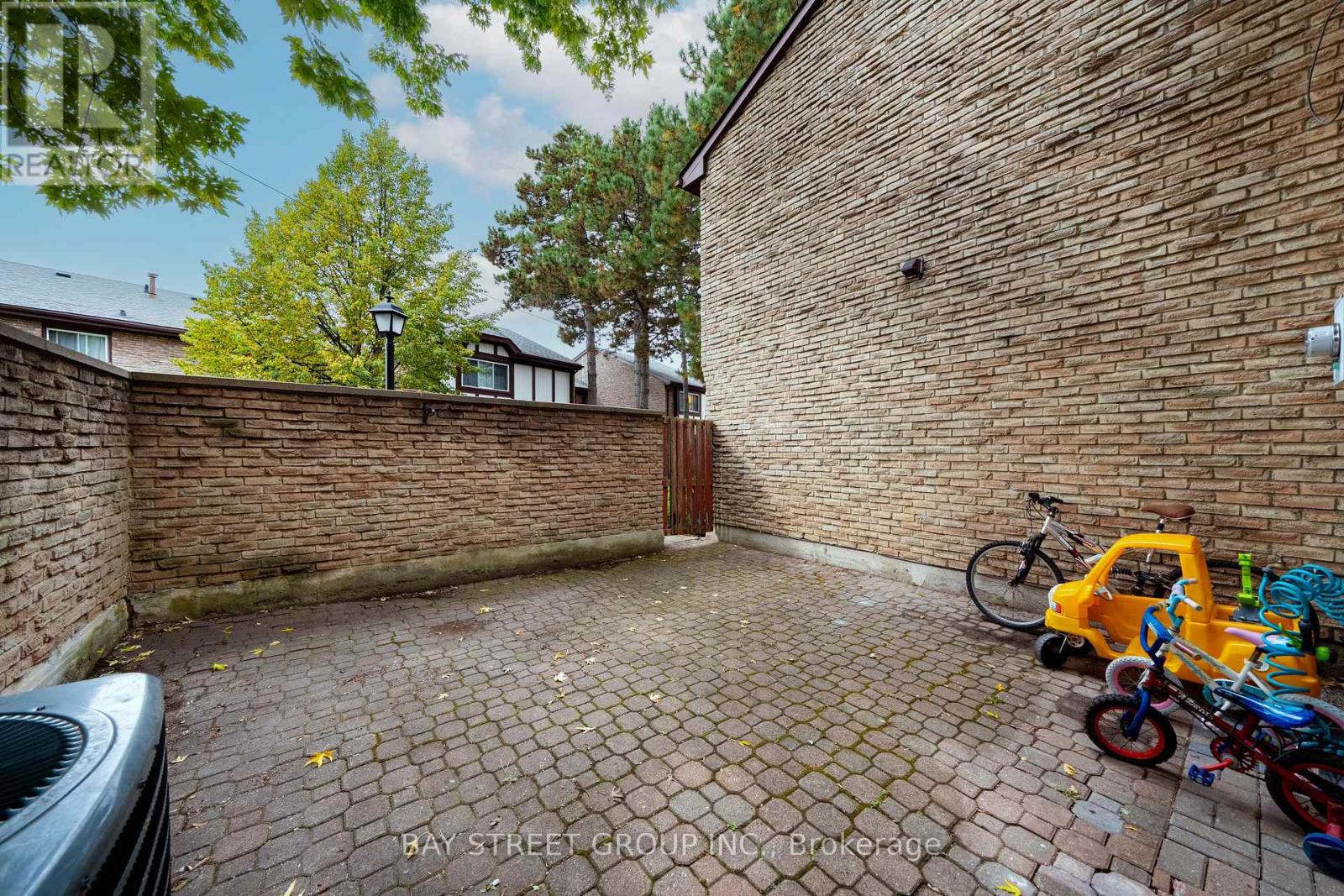 49- 100 Burrows Hall Boulevard, Toronto, ON photo 37