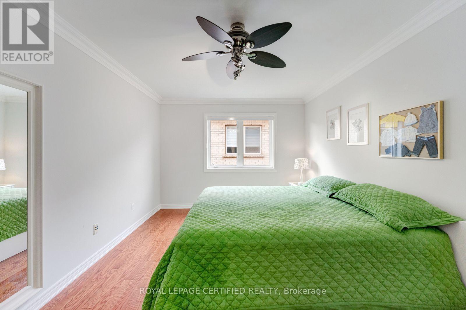 2479 Bon Echo Drive — photo 18