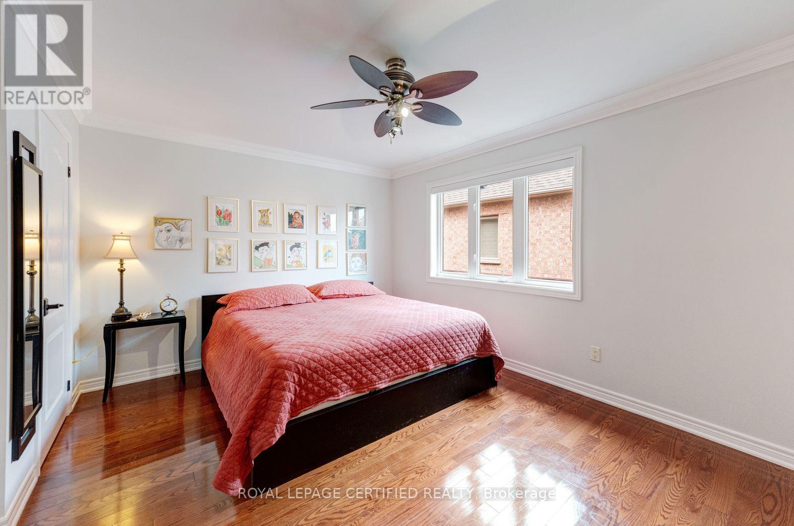 2479 Bon Echo Drive — photo 22