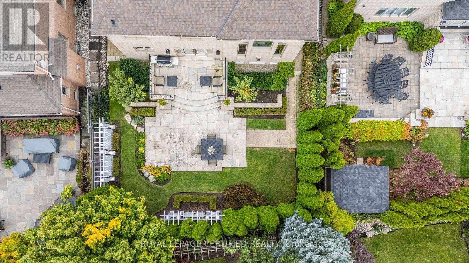 2479 Bon Echo Drive — photo 28