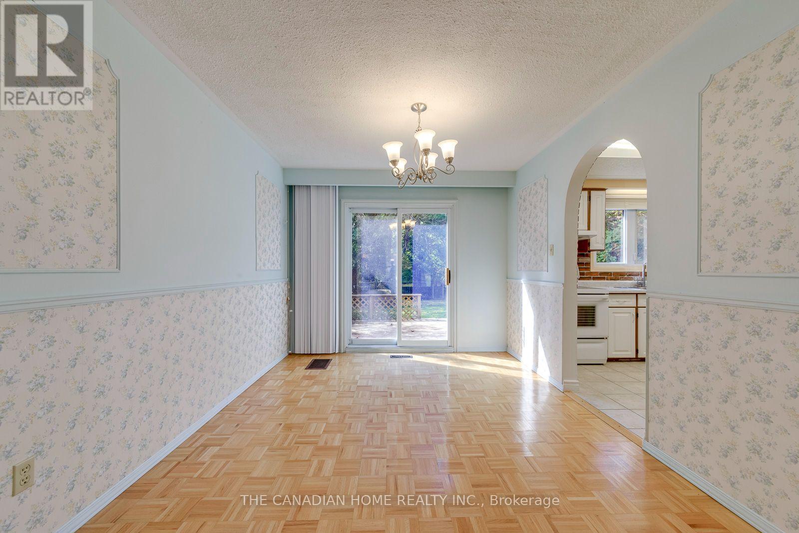 15 Newton Road, Brampton, ON photo 10