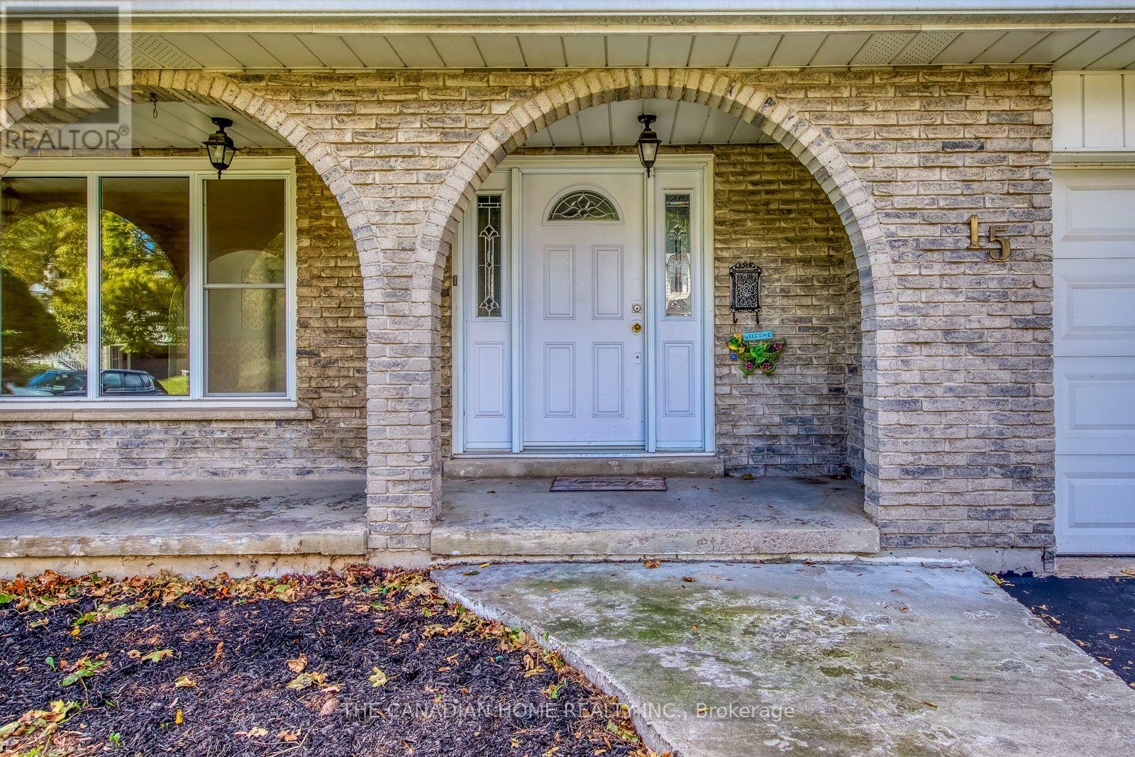 15 Newton Road, Brampton, ON photo 4