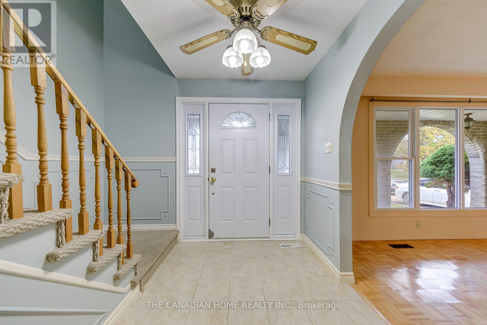 15 Newton Road, Brampton, ON photo 5