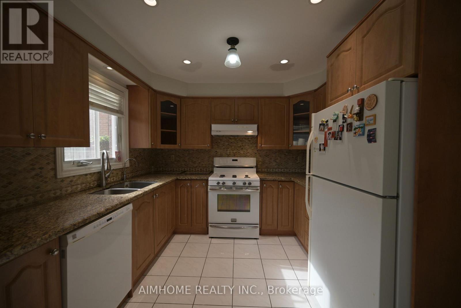 521 CHIEFTAN CIRCLE, Mississauga (Hurontario) — photo 7