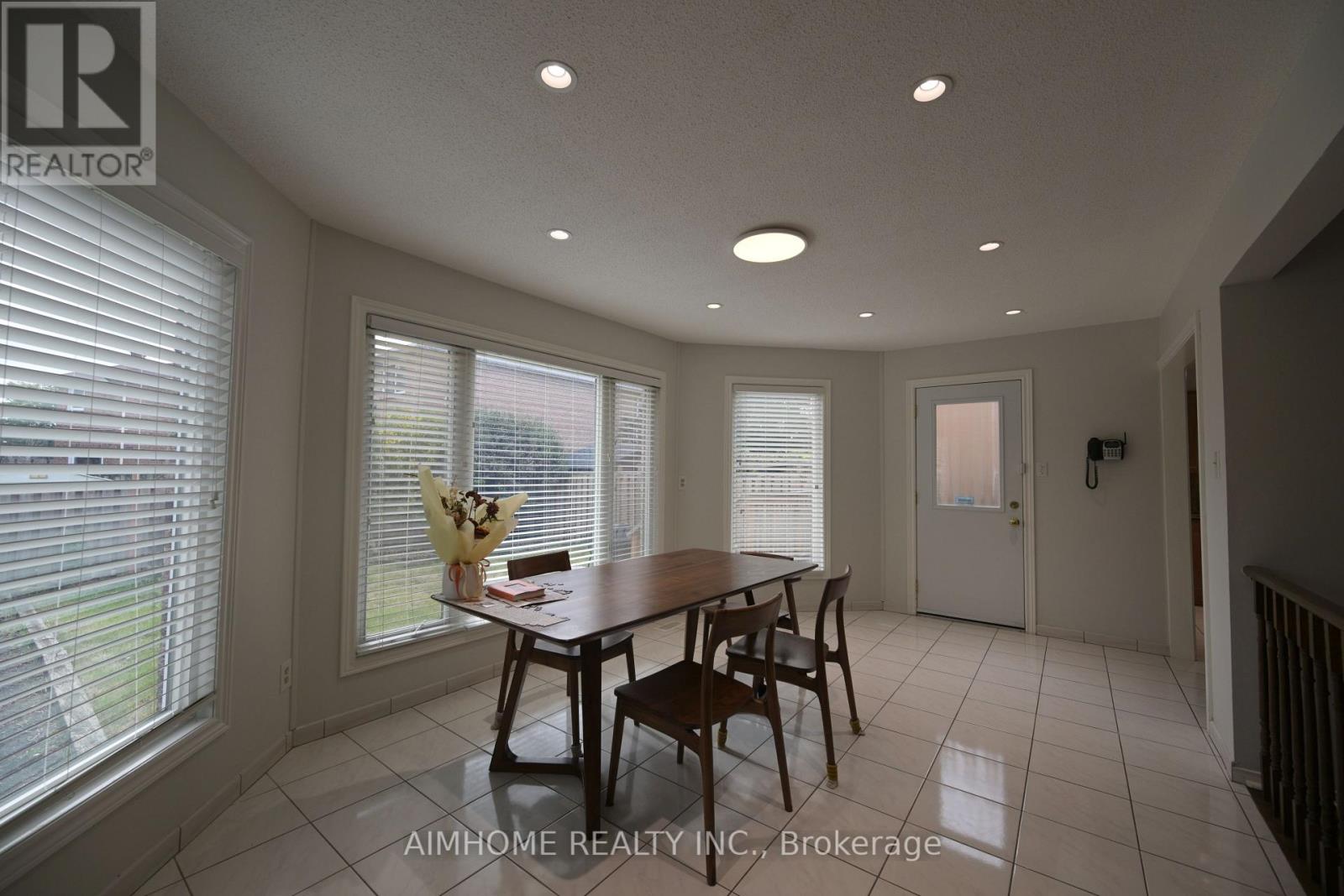 521 CHIEFTAN CIRCLE, Mississauga (Hurontario) — photo 8