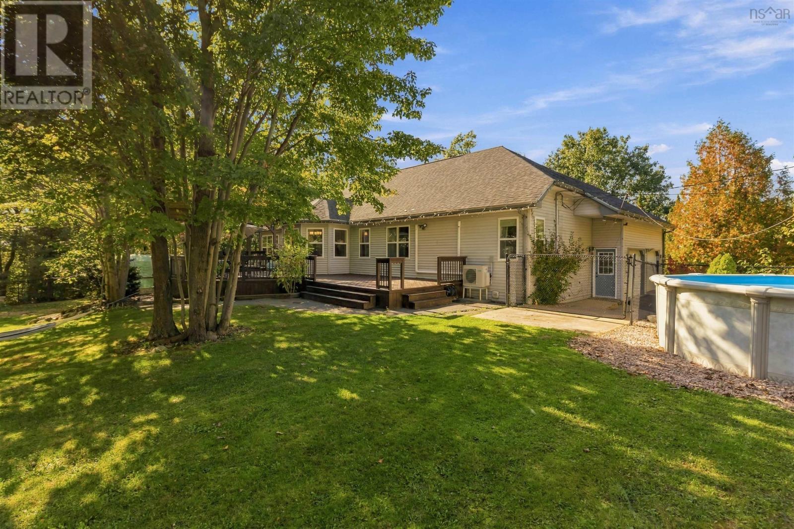 44 Brackstone Court - 32