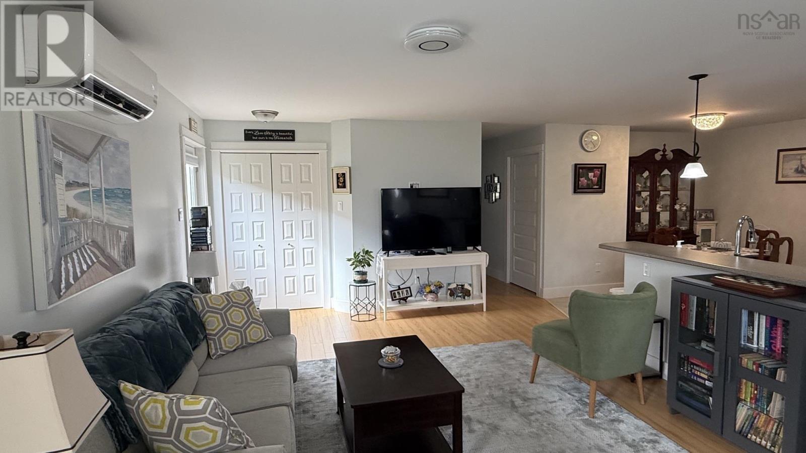 1215 Starrs Point Road - 14