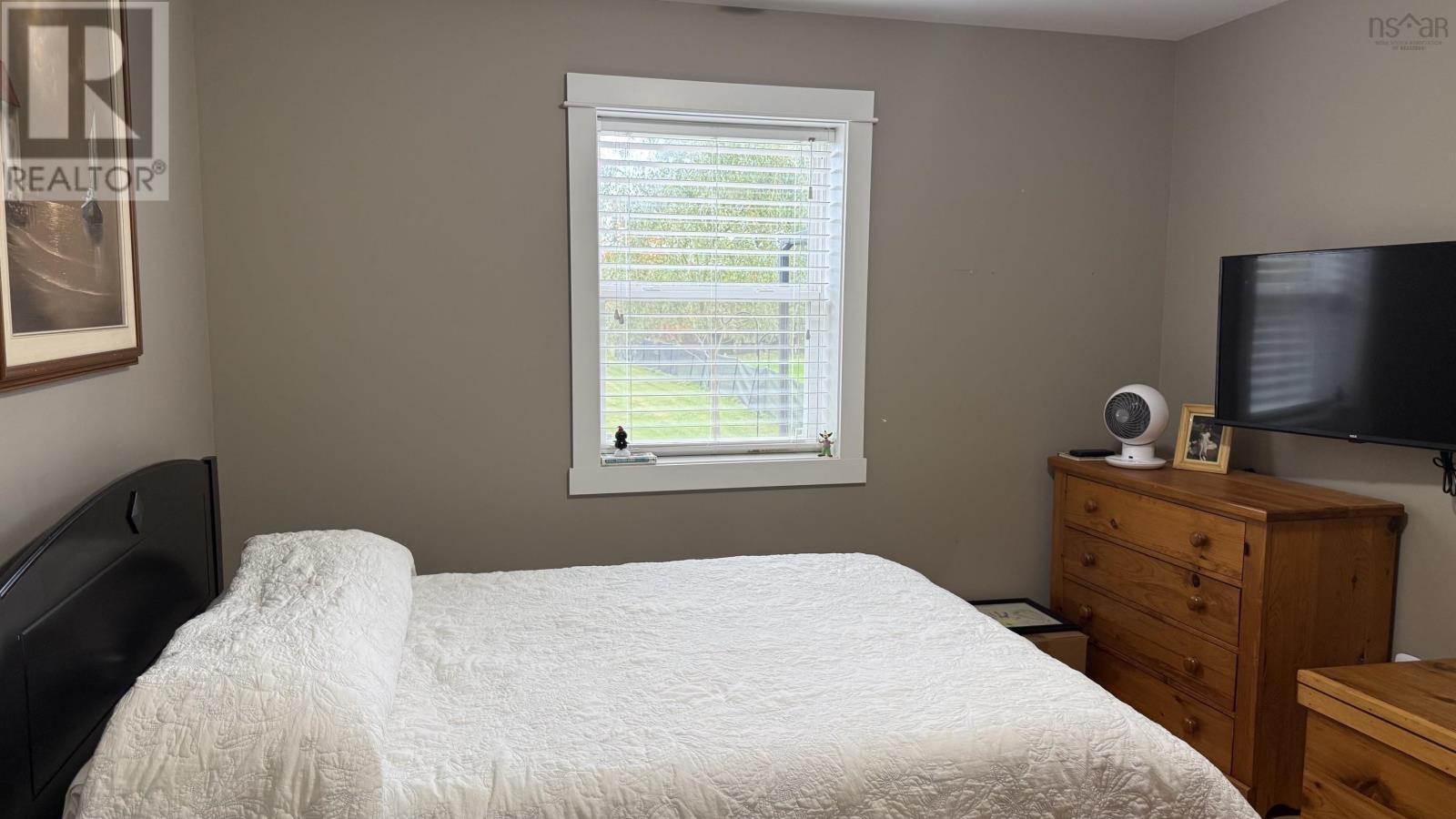 1215 Starrs Point Road - 35