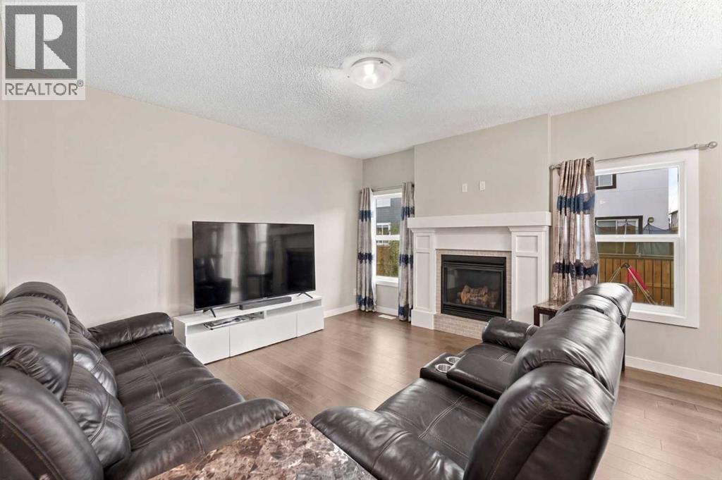 242 Savanna Close NE - photo 17