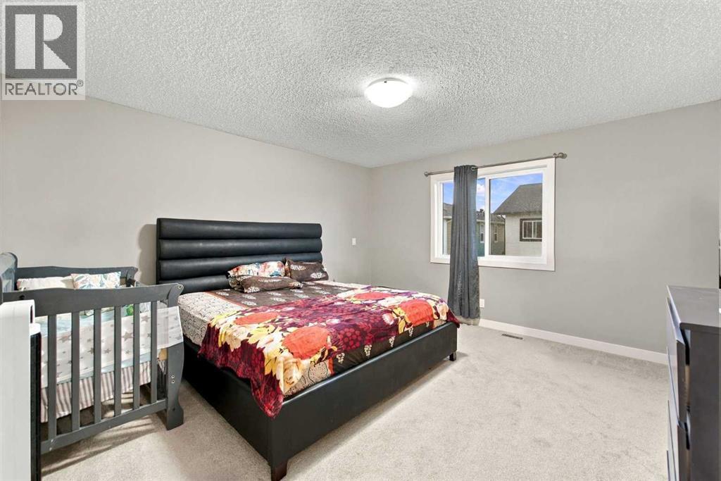 242 Savanna Close NE - photo 22