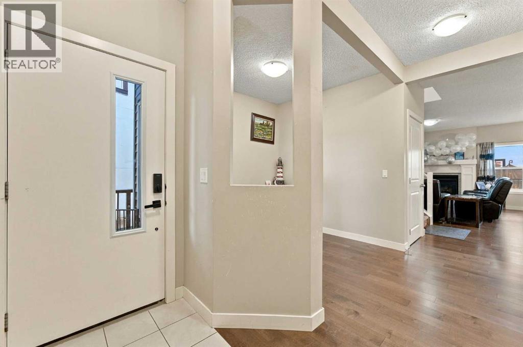 242 Savanna Close NE - photo 7