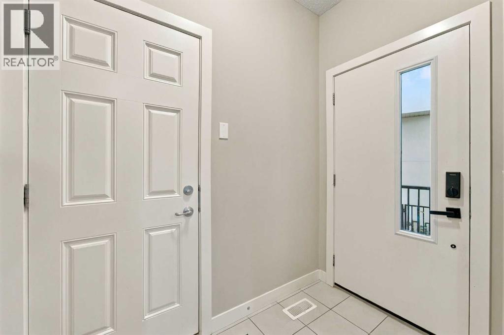242 Savanna Close NE - photo 6