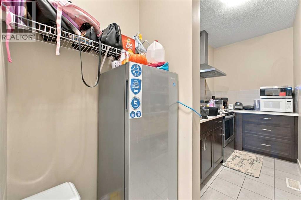 242 Savanna Close NE - photo 14