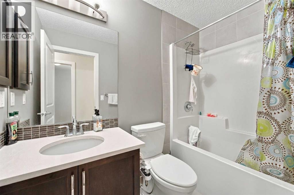 242 Savanna Close NE - photo 29