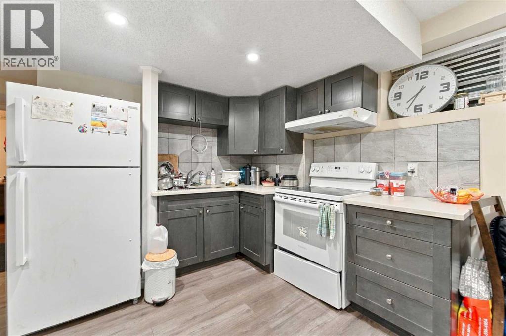 242 Savanna Close NE - photo 40