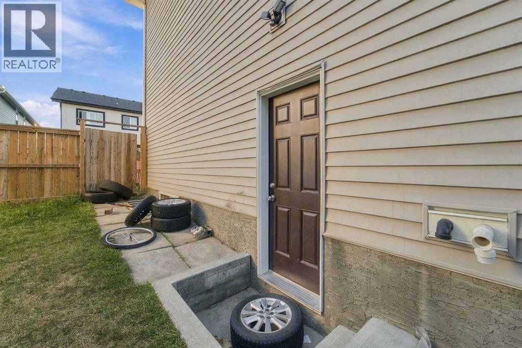 242 Savanna Close NE - photo 46