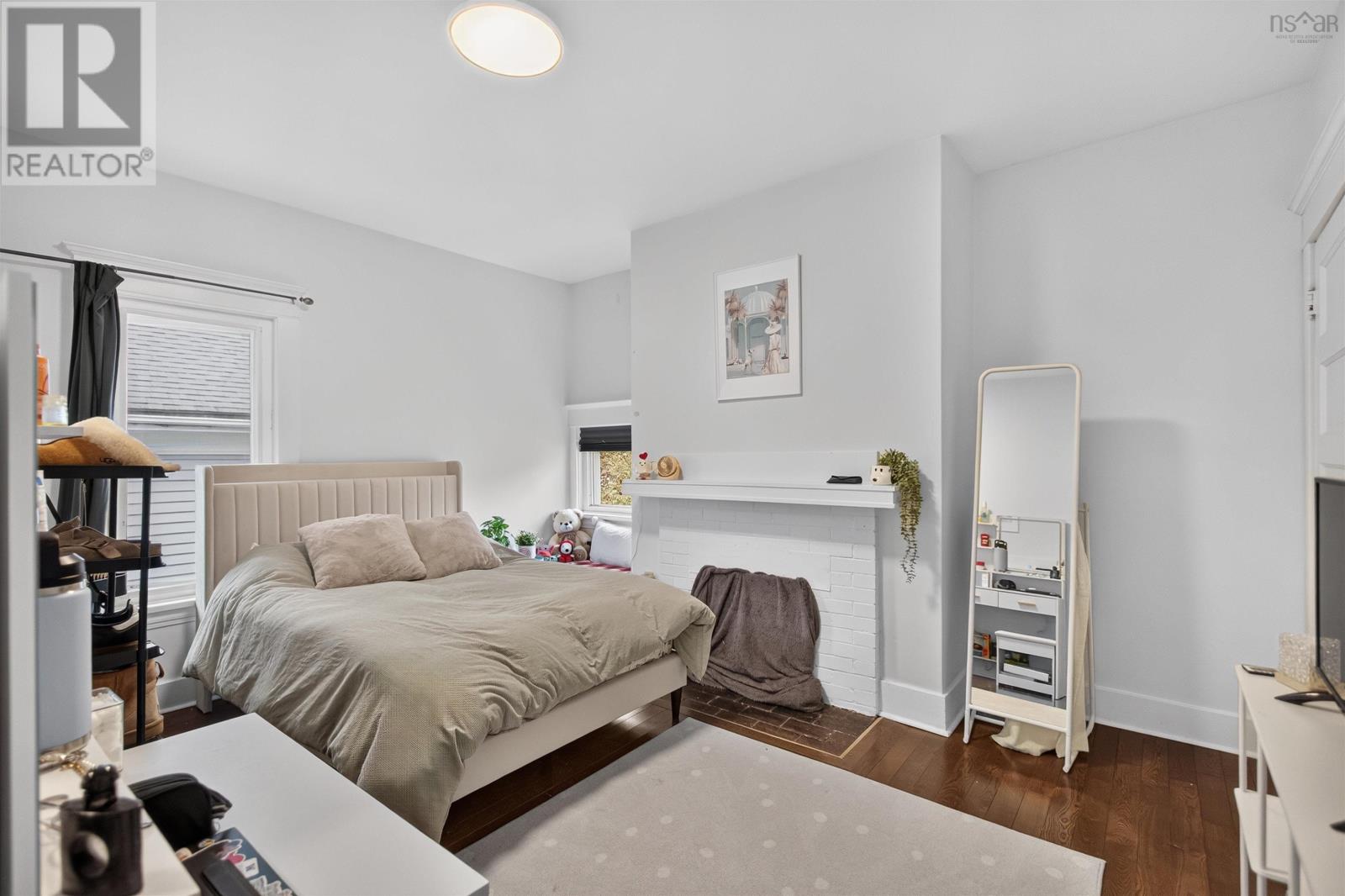 6421/6423 Coburg Road - 34
