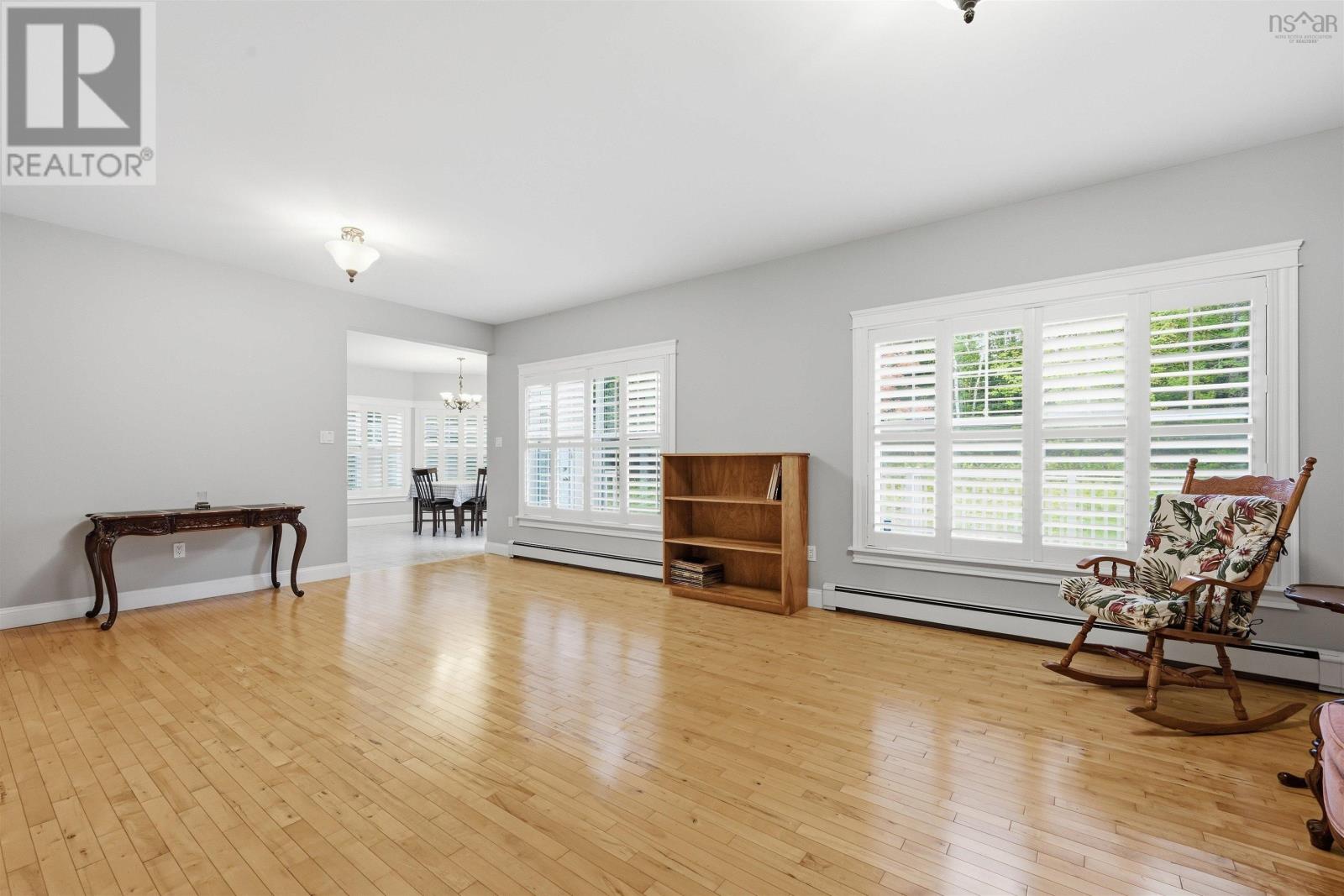 71 Greenside Lane - 8