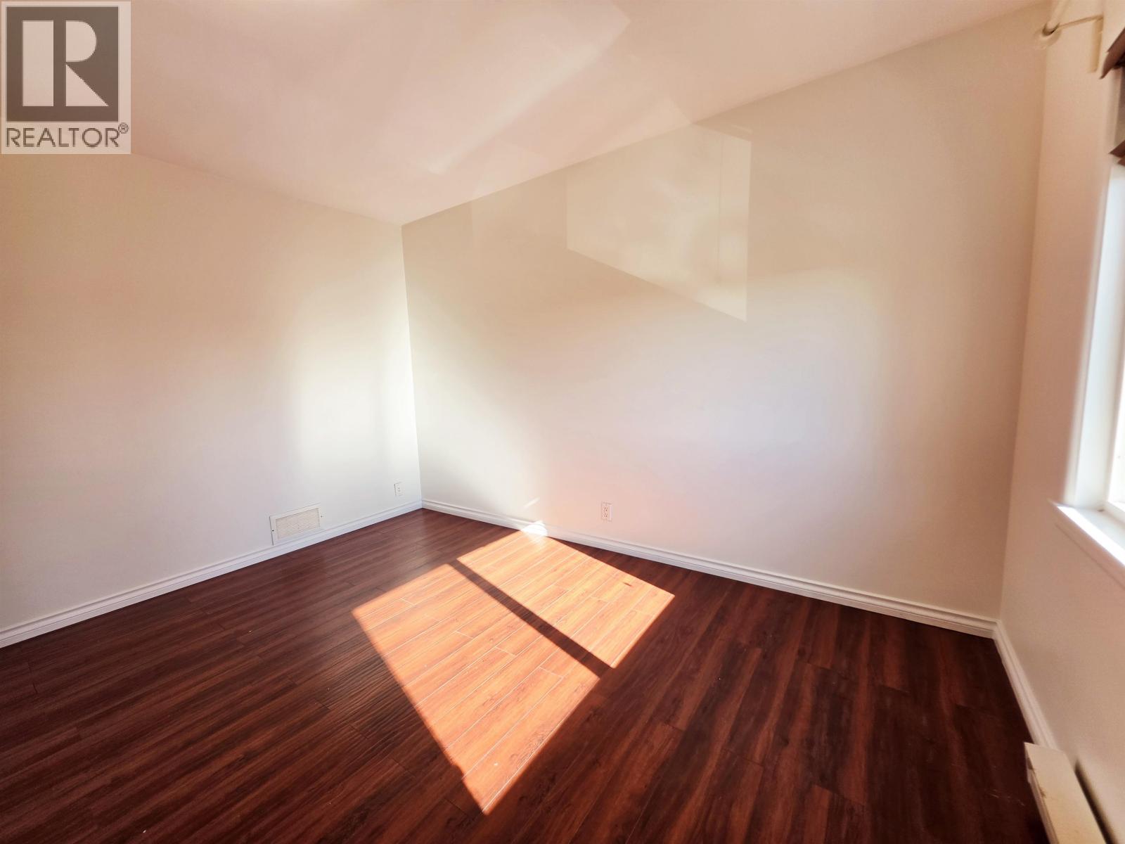 Photo of 7590 FRASER STREET 17