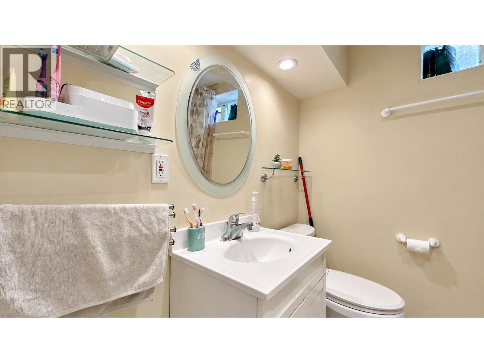 Photo of 7590 FRASER STREET 33