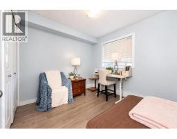 8112, 403 Mackenzie Way Sw, Airdrie, AB T4B3Y7 Photo 12