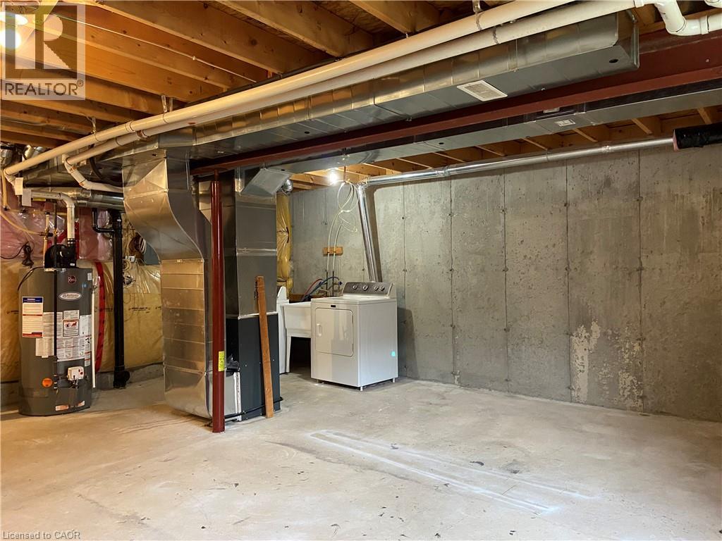 90 Bloom Crescent — photo 18