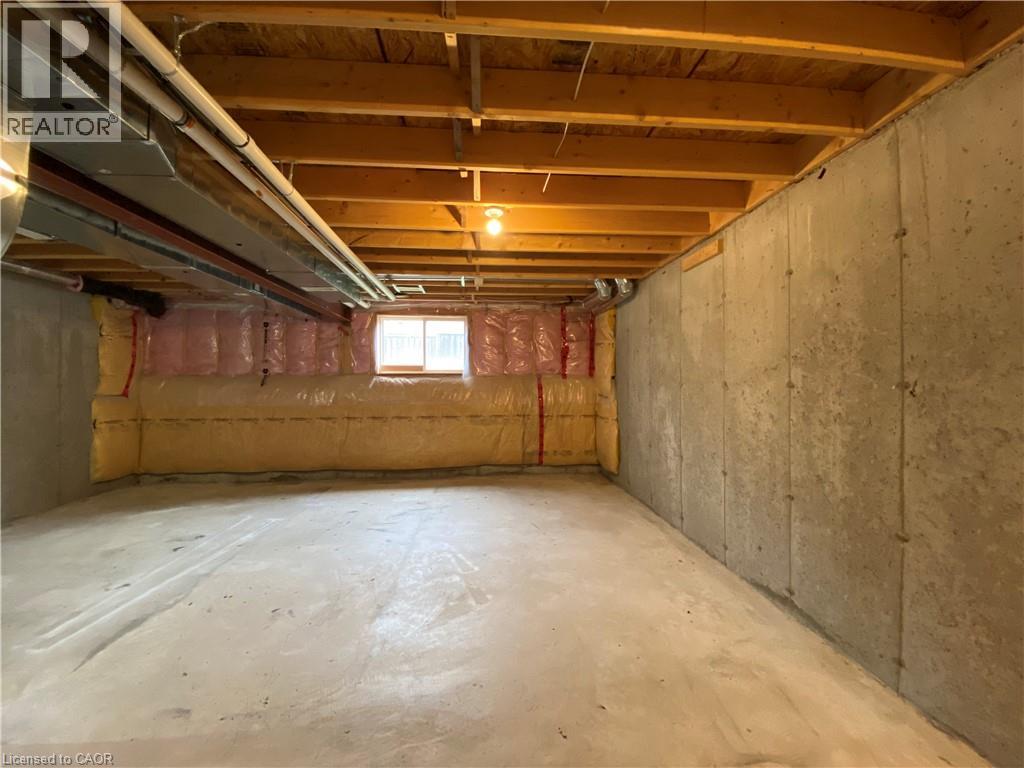 90 Bloom Crescent — photo 20
