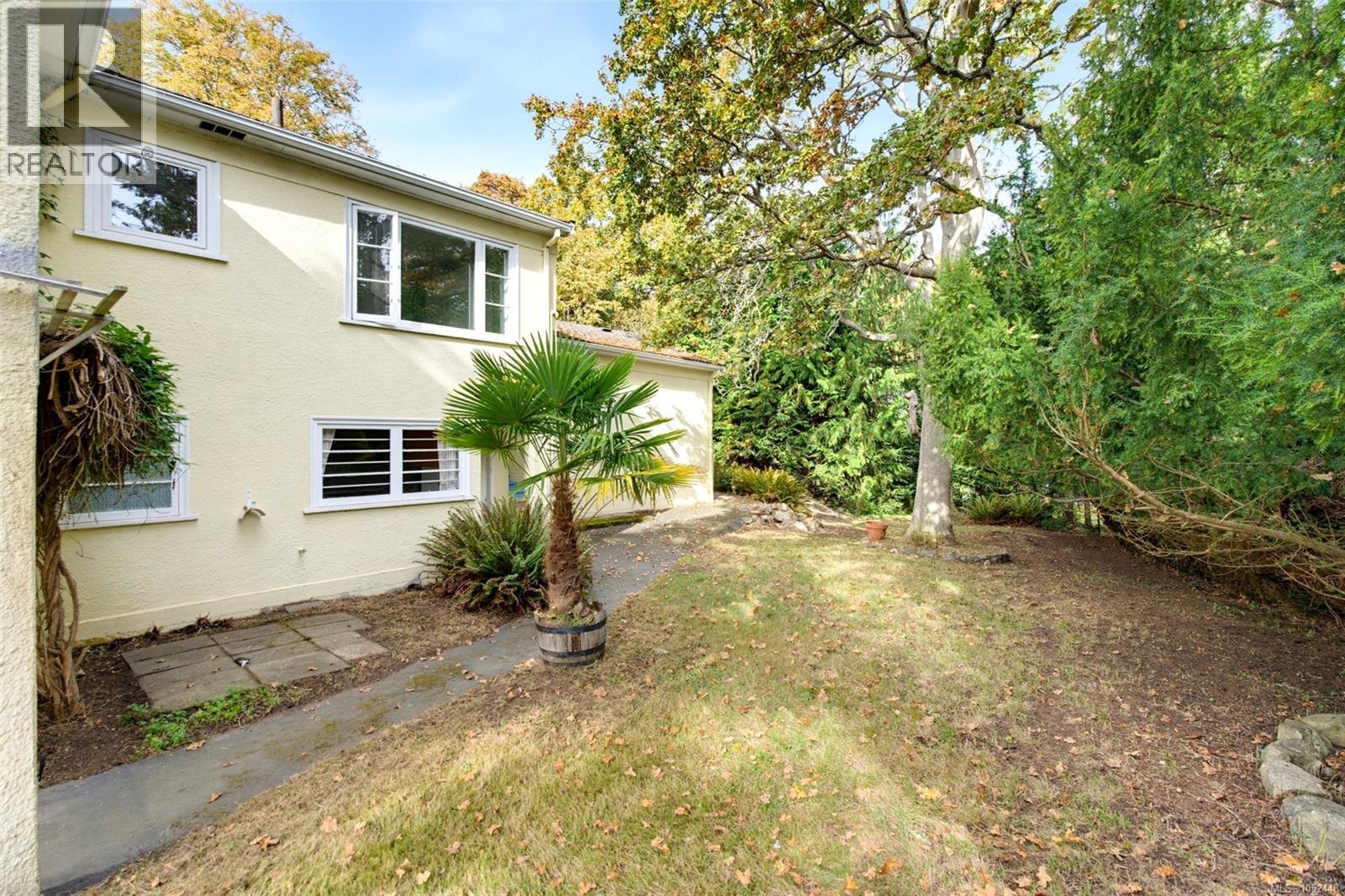  3315 Ripon Road, Oak Bay