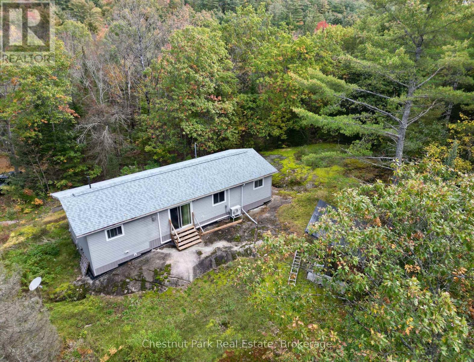 1041 Holiday Park Drive — photo 22