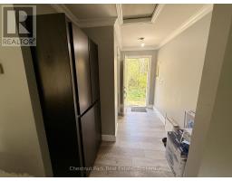 1041 Holiday Park Drive, Bracebridge, ON P1L1W9 Photo 6