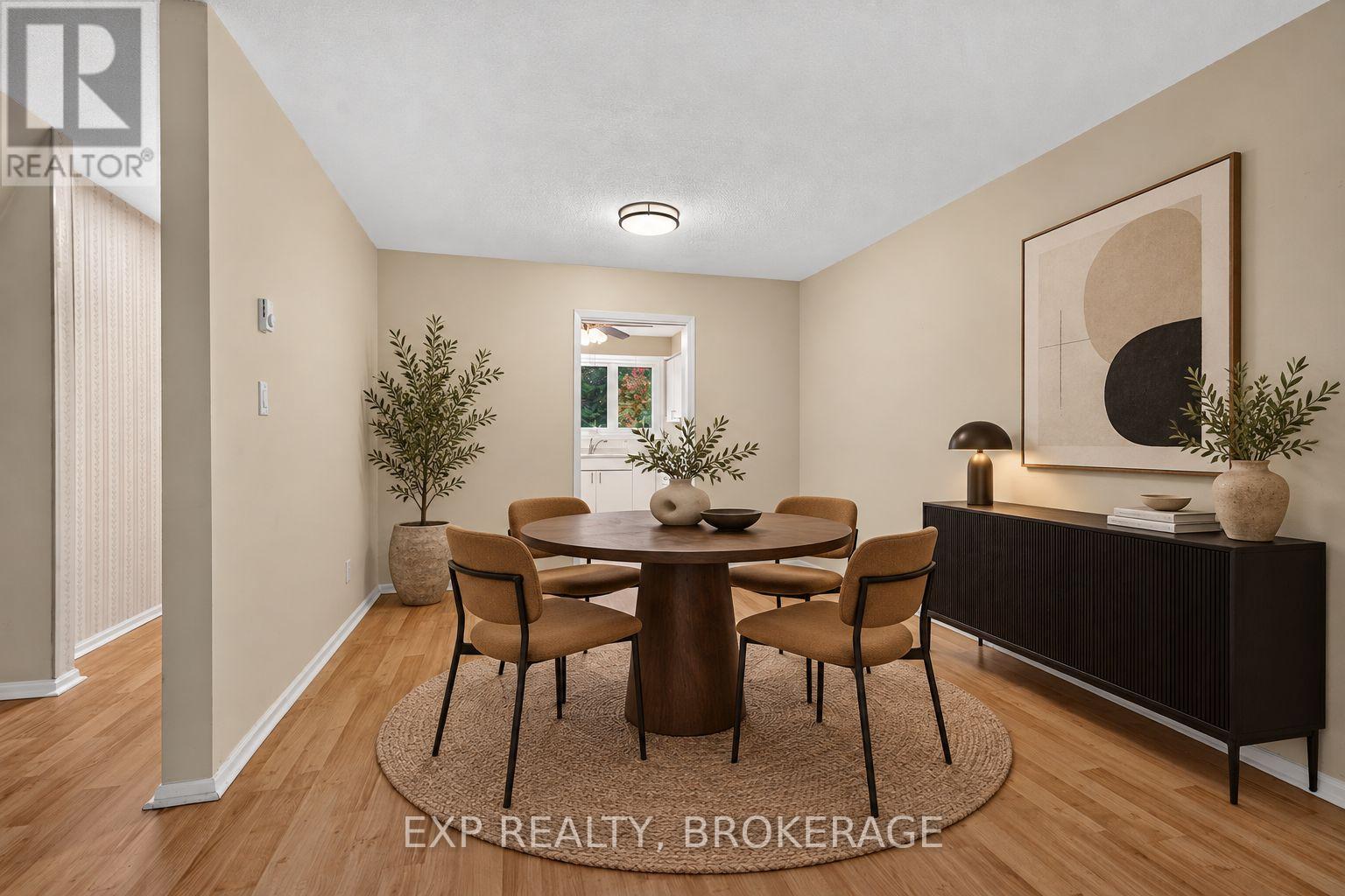 115 Wright Crescent — photo 12