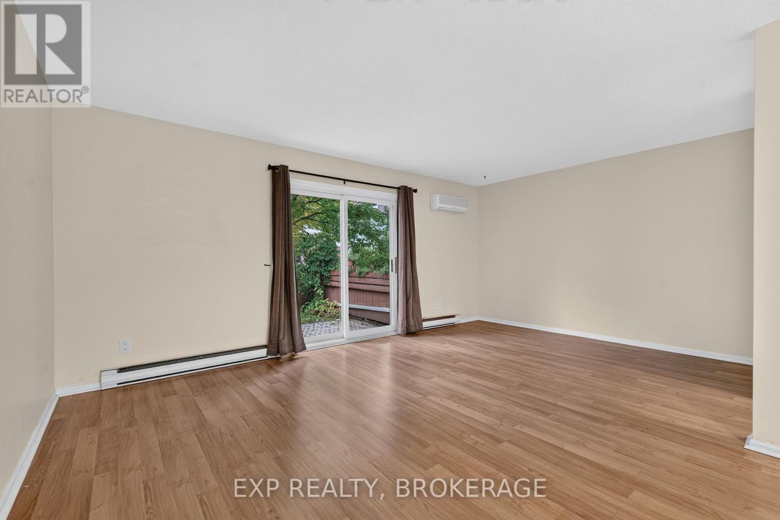 115 Wright Crescent — photo 13