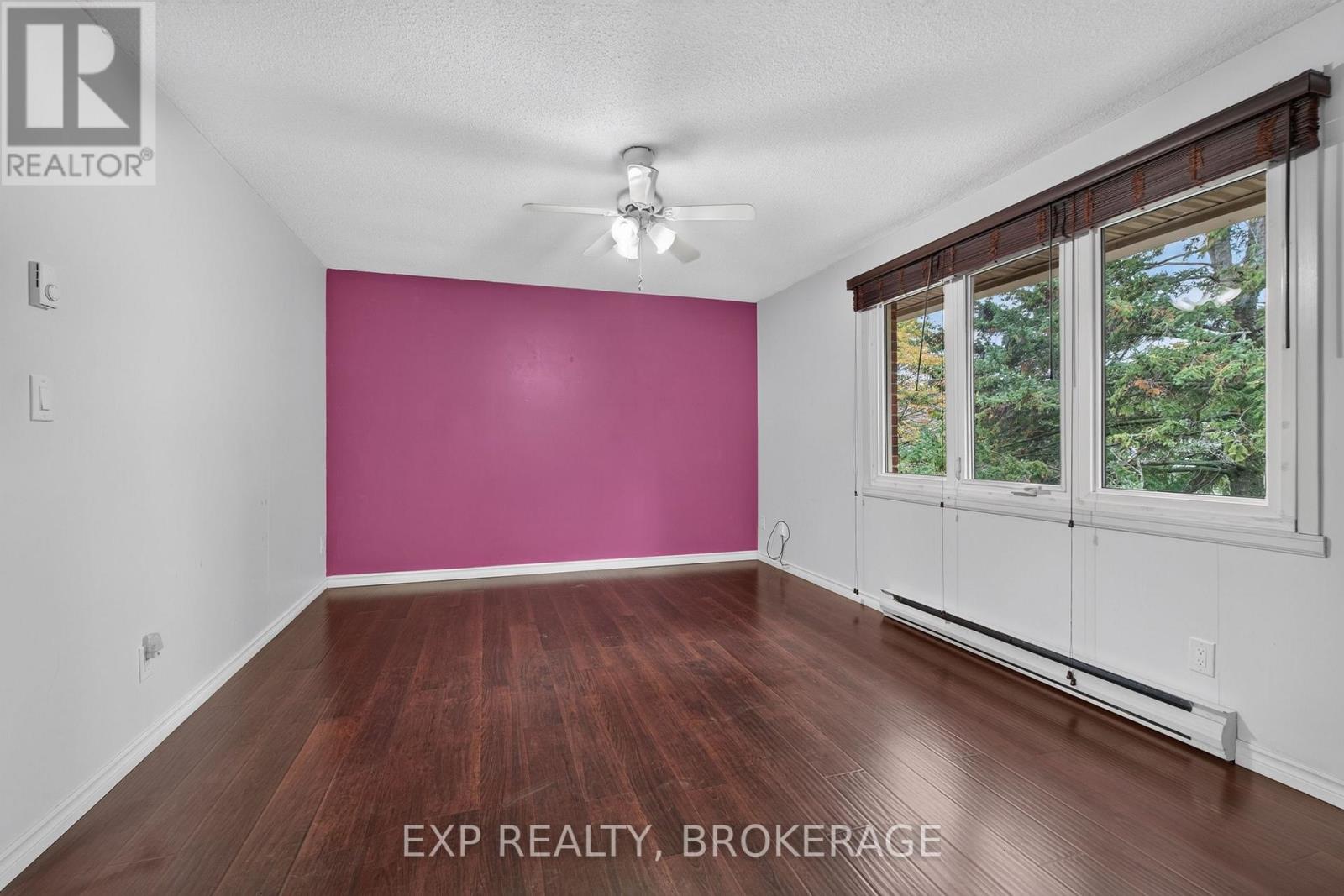 115 Wright Crescent — photo 19